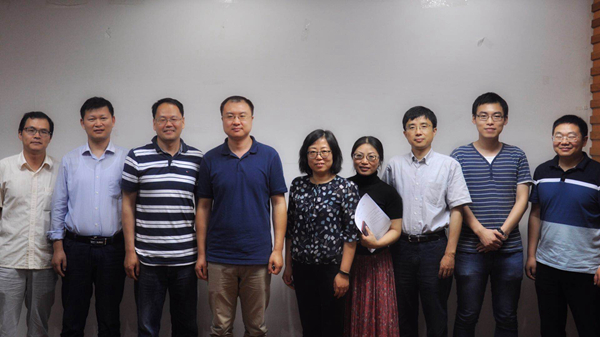 全体与会老师合影.jpg 全体与会老师合影.jpg